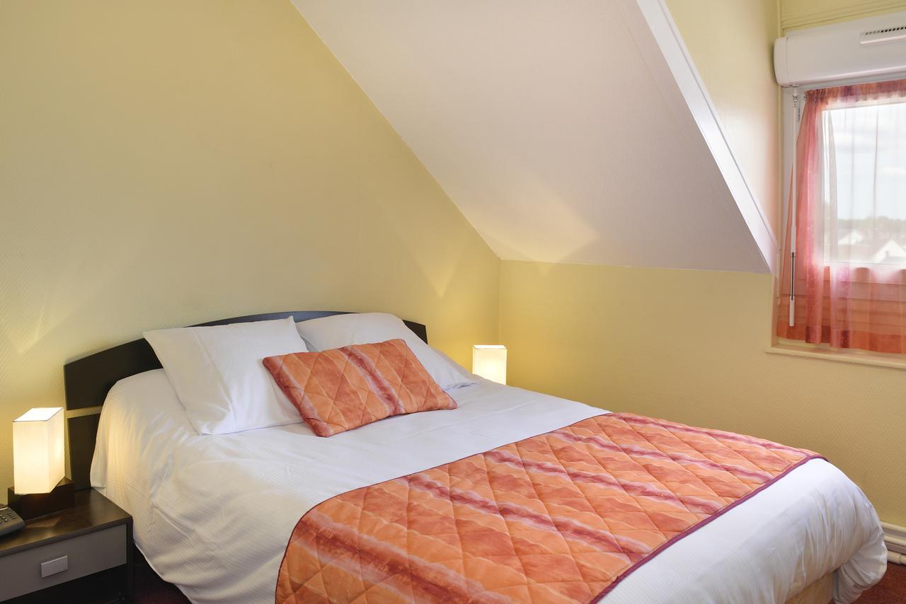 Logis Hotels Restaurant Le Dauphin Salbris Luaran gambar