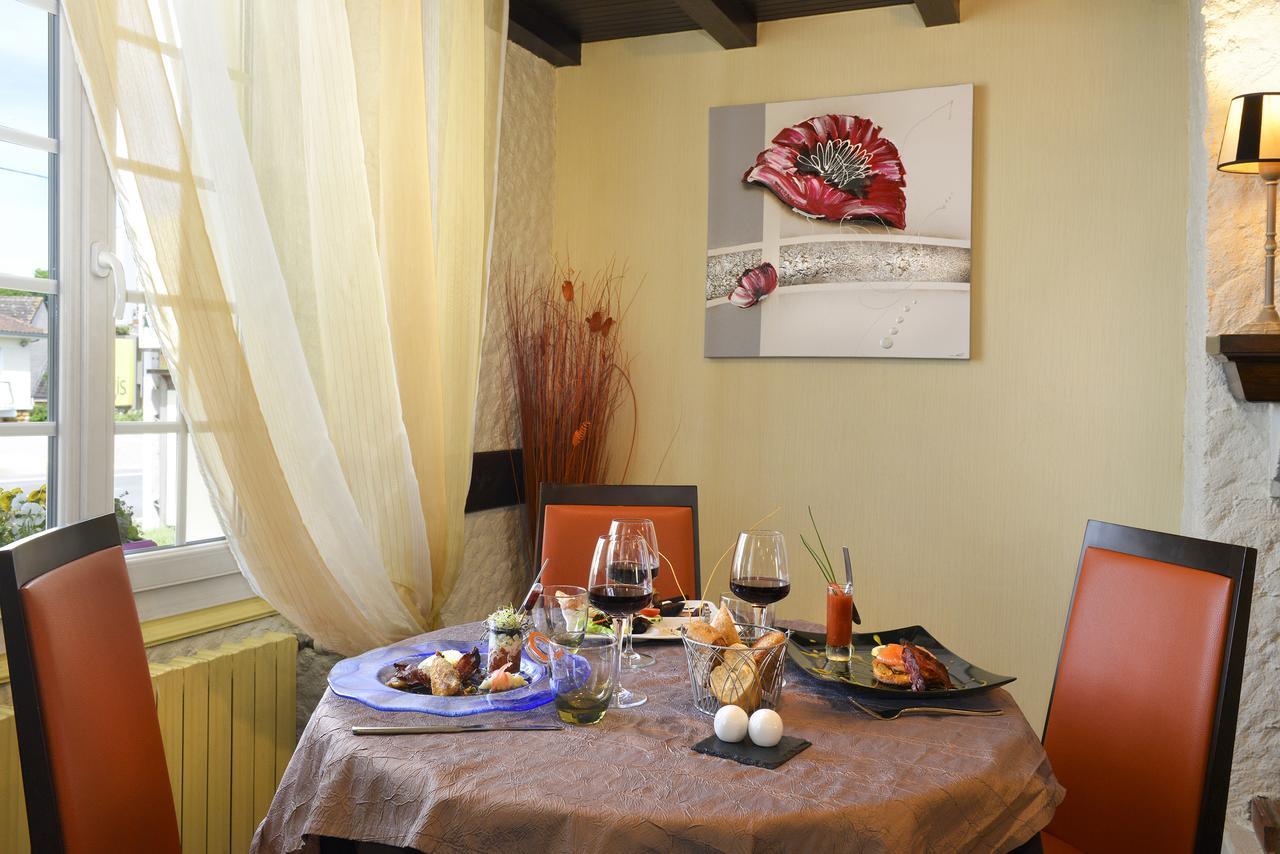 Logis Hotels Restaurant Le Dauphin Salbris Luaran gambar
