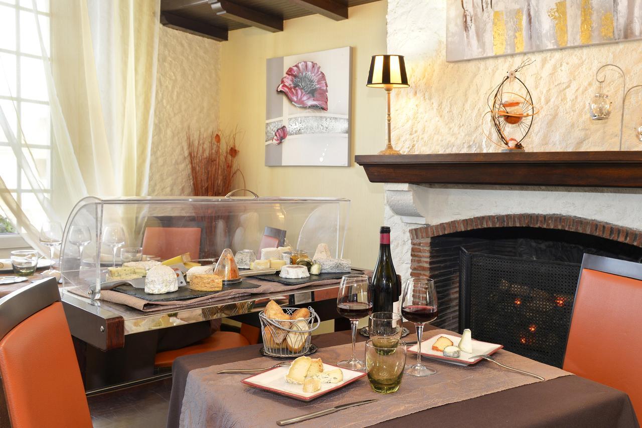 Logis Hotels Restaurant Le Dauphin Salbris Luaran gambar